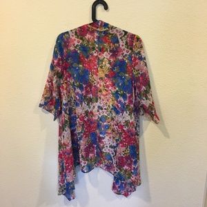 Meritt Tops - Meritt overlay floral confetti chiffon kimono Meritt Tops - Meritt overlay floral confetti chiffon kimono